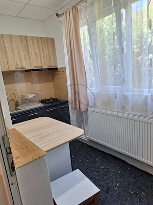 Garsonieră de inchiriat cu loc de parcare inclus - imagine 5