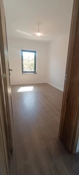 CASA IN VALEA URSULUI. - imagine 7