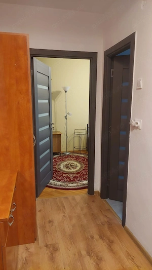 Ap cu 2 camere dec etaj 2 Bălcescu  - imagine 13