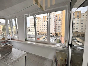 Apartament 3 camere de vânzare – Bld. Traian, Muzeul de Mineralogie - imagine 2