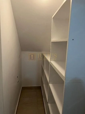 Dumbravita| casa pe două niveluri| 3 camere-2 dormitoare| 2 bai| parcare - imagine 17