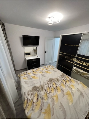 Vand Apartament Decomandat 2 camere etaj 1 - imagine 4