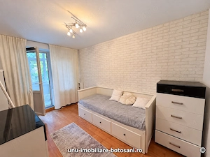 Apartament 3 camere - parter - zonă centrală -bulevard parcare concesionată  - imagine 5