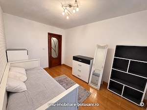 Apartament 3 camere - parter - zonă centrală -bulevard parcare concesionată  - imagine 6