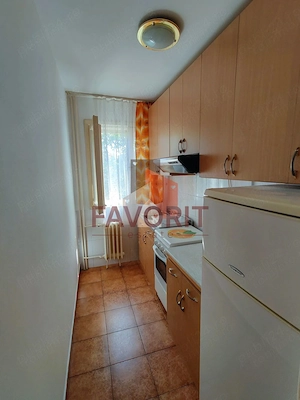 2 camere | Renovat | P-ta Unirii | Etaj 2 | Disponibil imediat | - imagine 3