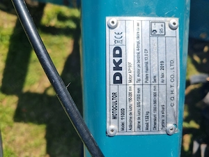 Vând motocultor