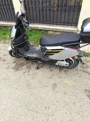 vand scuter electric 