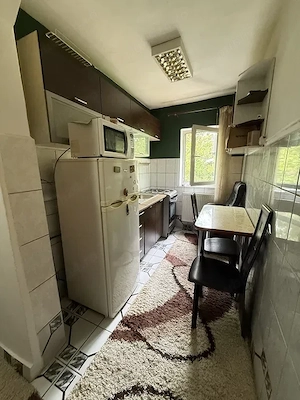 Apartament 1 camera etaj 4 amenajat zona Girocului langa spitalul Judetean