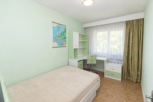 Rar pe piață - Apartament cu 3 camere, decomandat, Etaj 1 – Popa Șapca - imagine 4