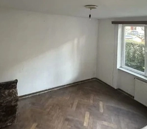 Un apartament cu 3 camere cu potențial Tu îi alegi povestea