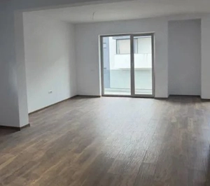 Locuiești la doi pași de Coresi Dar vezi orașul din alt unghi - imagine 2