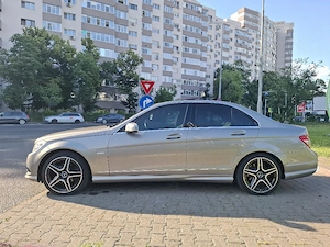 Mercedes-Benz w 204 - imagine 2