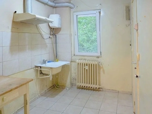 3 Camere în Astra Etaj 1 Vedere Liberă Necesită Renovare - imagine 5