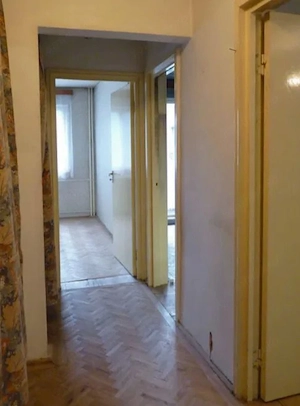 3 Camere în Astra Etaj 1 Vedere Liberă Necesită Renovare - imagine 6