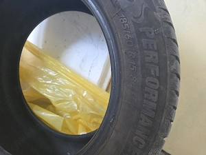 vind anvelope iarna impecabile cu geantă 4.buc logan renault clio etc 