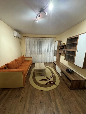 Apartament 2 camere complet renovat, mobilat și utilat cu centrala proprie