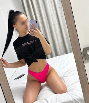 adelina 22 ani 