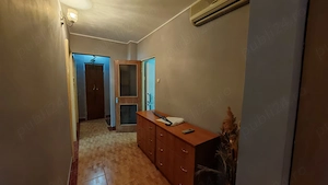 Apartament cu 3 camere decomandat de vânzare în Micro 39A ,  - imagine 9