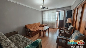 Apartament cu 3 camere decomandat de vânzare în Micro 39A ,  - imagine 3