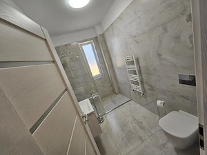 Închiriez apartament 2 camere decomandat - imagine 9
