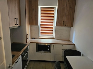 Închiriez apartament 2 camere decomandat - imagine 2