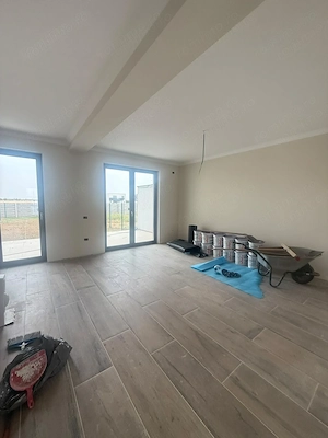 Duplex cu 3 camere POD pe toata supprafata la doar cateva minute de magazinul PENNY GIROC - imagine 2