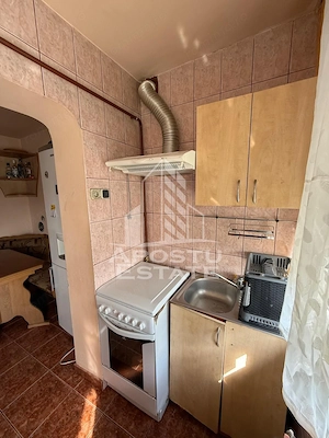 Apartament 3 camere,centrală proprie în zona Soarelui. - imagine 6