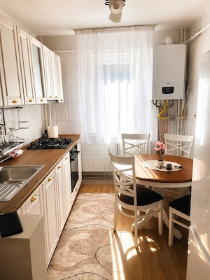 Apartament 3 camere de închiriat – Strada Independenței, zona 1 Mai - imagine 4