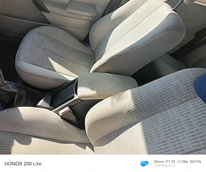 Vand Renault Megane 2,an de fabricatie iunie 2007,euro 4,,unic proprietar,187300 km.Ptet 2000 euro  - imagine 4