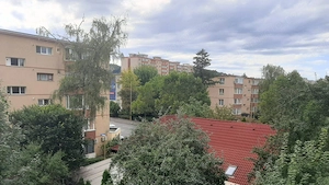 Apartament 2 camere 89000 EUR etaj intermediar foarte aproape de piata Astra - imagine 6