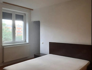 Apartament Renovat 2 Camere + Boxă 7 MP  Vedere Superbă spre Tâmpa - imagine 6