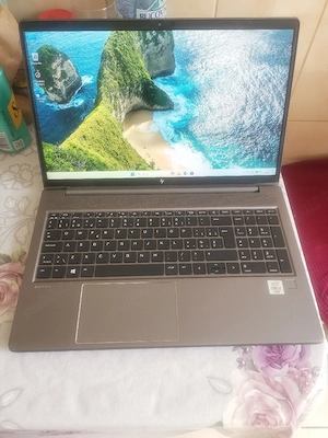 HP zbook 15 G7 core I7 gen 10 ssd 512 gb 16 gb ddr4 video dedicat