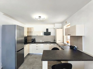 Studio Elegant în Kasper Coresi Balcon  Parcare  Boxă - imagine 7