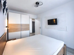 Studio Elegant în Kasper Coresi Balcon  Parcare  Boxă - imagine 13