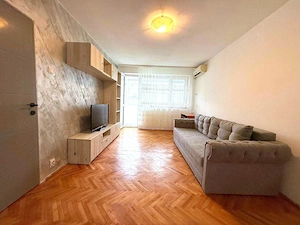  Închiriez Apartament cu 3 camere, vedere panoramică, Arena Națională - imagine 4