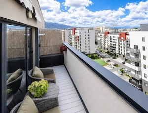 DUPLEX MODERN CU 3 CAMERE TERASĂ PARCARE ȘI BOXĂ CORESI - imagine 3
