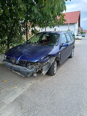 dezmembrez Seat Leon  - imagine 5