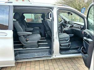 Vând Mercedes-Benz V 250 d Avantgarde, an 2016, cu 7 locuri, motor diesel 2.1 și cutie automată. - imagine 5