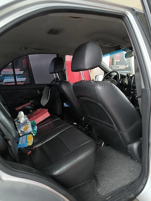 Kia Sorento 2.5 CRDi   170 CP   4x4   AUTOMAT - imagine 8