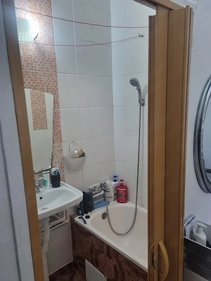 Închiriez garsoniera în Astra,strada Carpaților - imagine 3