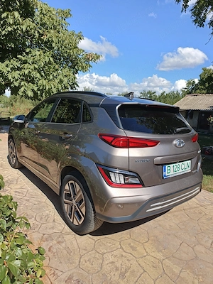 VAND Hyundai Kona Electric 2022   204 CP | 64 kWh | Echipare HIGHWAY + NAVI - imagine 3