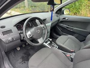 Vând Opel Astra H, an 2010, motor 1.7 CDTI EcoFlex, 110 CP, cu cutie manuală în 6 trepte.  - imagine 2
