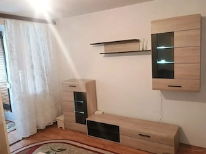 Ofer spre închiriere garsoniera zona (0) central  Brașov 