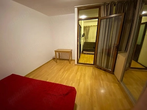 garsoniera barajul bicaz-modern-metrou 5 minute costin georgian - imagine 2