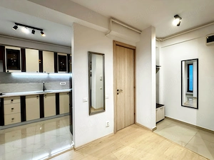 Închiriere Apartament 2 Camere   Zona Moinești (Gorjului   Valea Ialomiței), Parcare - imagine 6