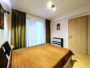 Închiriere Apartament 2 Camere   Zona Moinești (Gorjului   Valea Ialomiței), Parcare - imagine 3