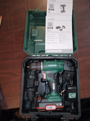 Bormasina Parkside PBSS20-Li A1 ca noua eventual  cu incarcator si acumulator 2A  
