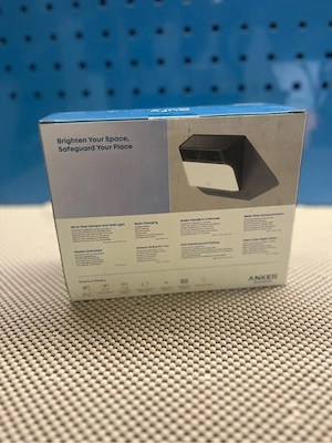 Cameră de supraveghere exterior eufy Security Solar Wall Light Cam S120