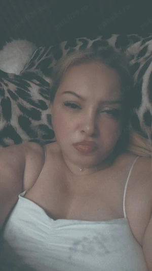 Hey, am ajuns , doar whatsapp 