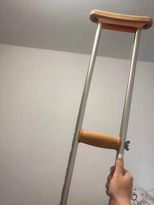 2 carje medicale